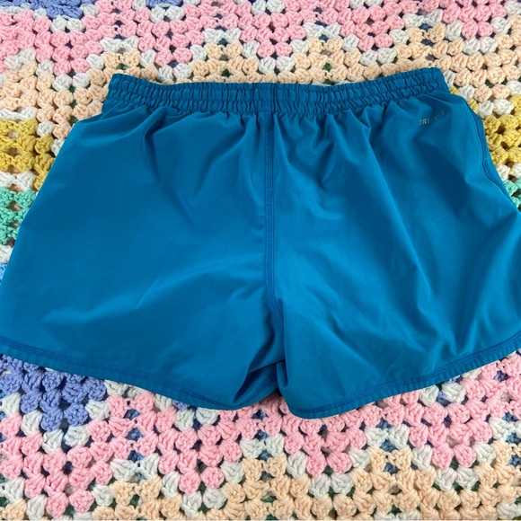 Nike Running Bundle Lot Tank Bra Top & 2 Shorts Small S Blue Salmon Pink - Picture 9 of 16